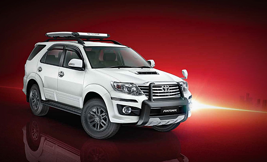 2015 Toyota Innova ,Fortuner 4X4 AT, Fortuner 2.5L launched. - Autopromag